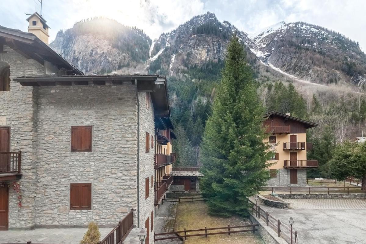 10 Min. Da Courmayeur Elegante Appartamento Pré-Saint-Didier Dış mekan fotoğraf